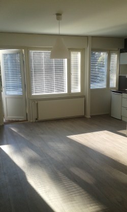 Alkovista parvekkeelle