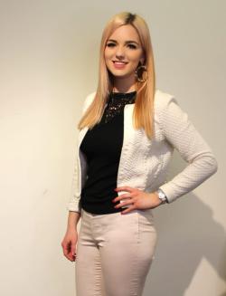 Aivan tavallinen 25-vuotias nuori nainen Henna Vihreävuori - Ostan Asuntoja Podcast #53